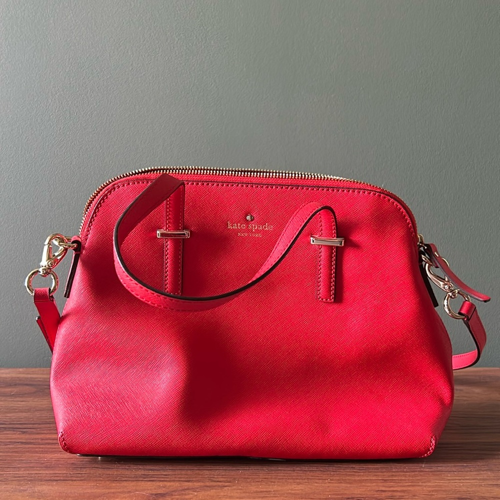 Kate Spade shoulder or hand bag.